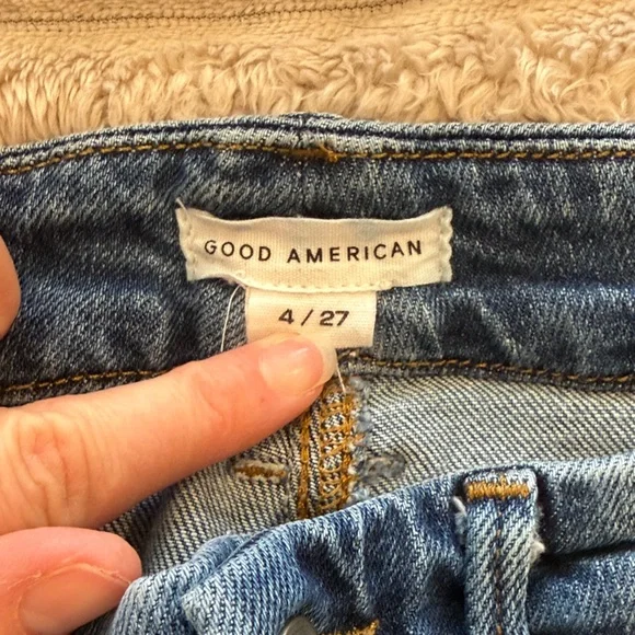 Good American Straight Leg Blue Jeans in Light Indigo Size 4/27 - Picture 3 of 9